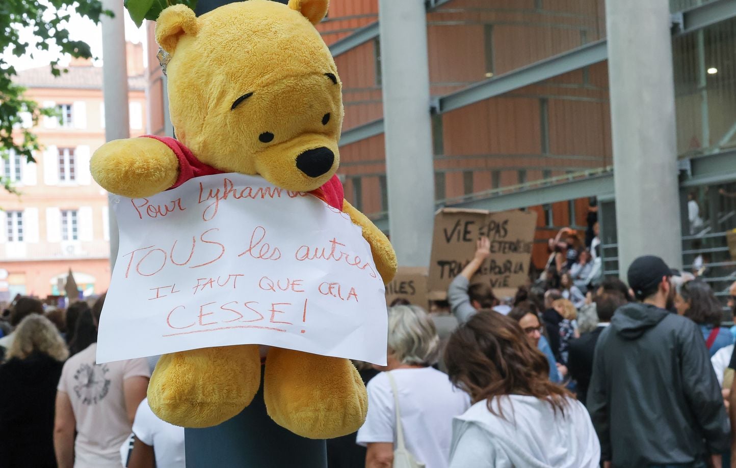 La madre de la pequeña “Rosa” presentará denuncia contra el Estado… La madre de la pequeña “Rosa” presentará denuncia contra el Estado…